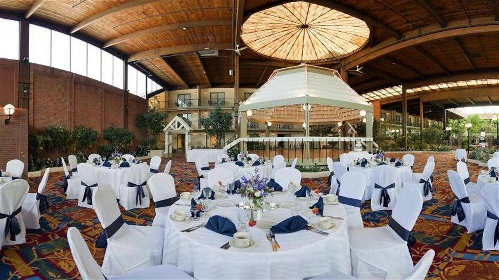 Boxboro Regency Hotel Boxborough Bagian luar foto