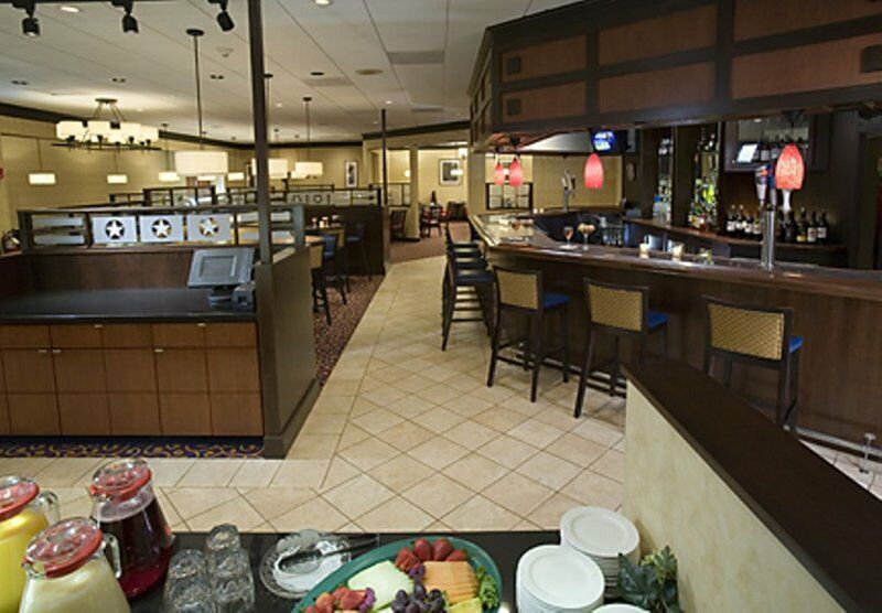 Boxboro Regency Hotel Boxborough Bagian luar foto
